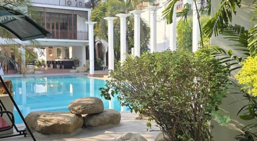 Hotel Club Denovo Butwal Exterior foto
