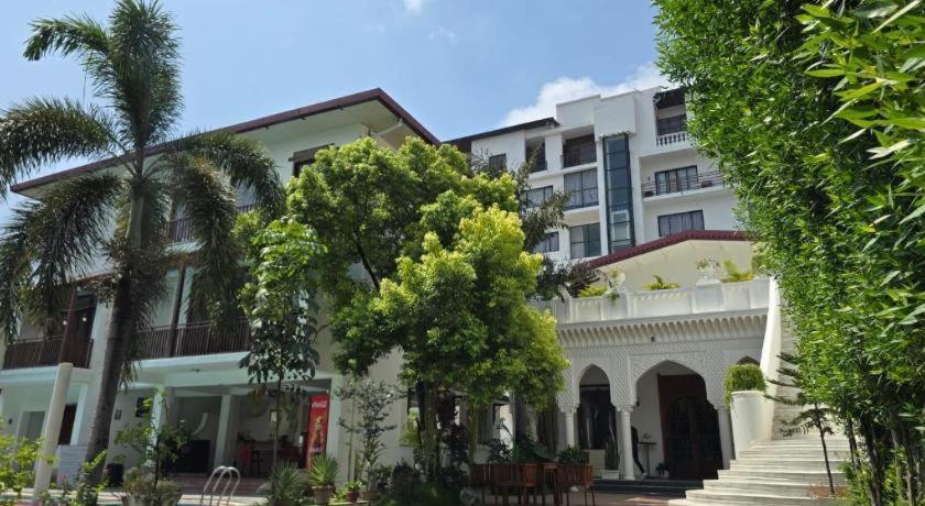 Hotel Club Denovo Butwal Exterior foto